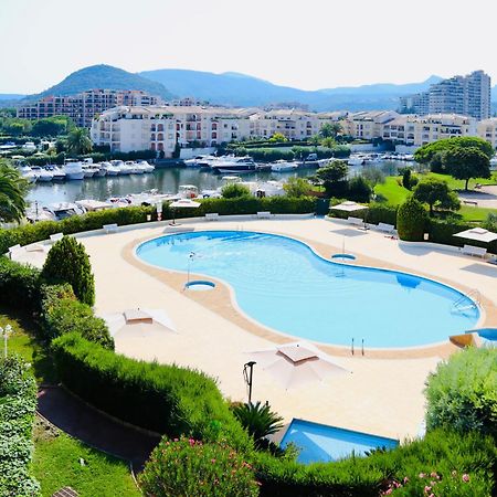 Vila Somptueux 3 Pieces Vue Sur Piscine Mandelieu Exteriér fotografie